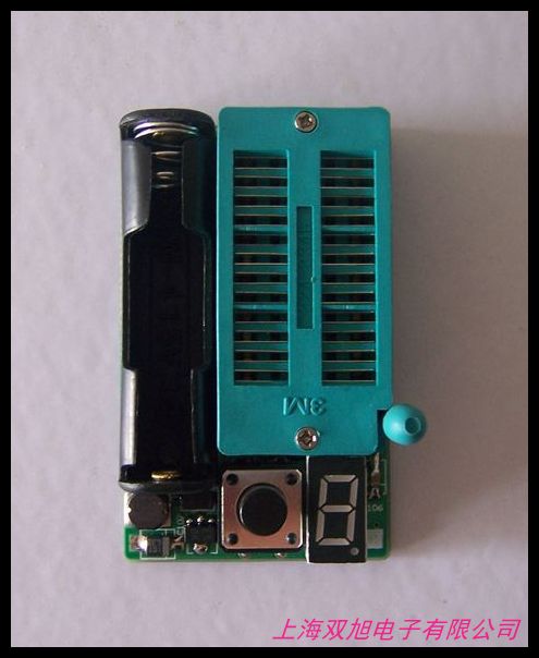 白尾巴LCD USB電流電壓表監(jiān)測儀測試器檢測手機(jī)充電移動(dòng)電源容量